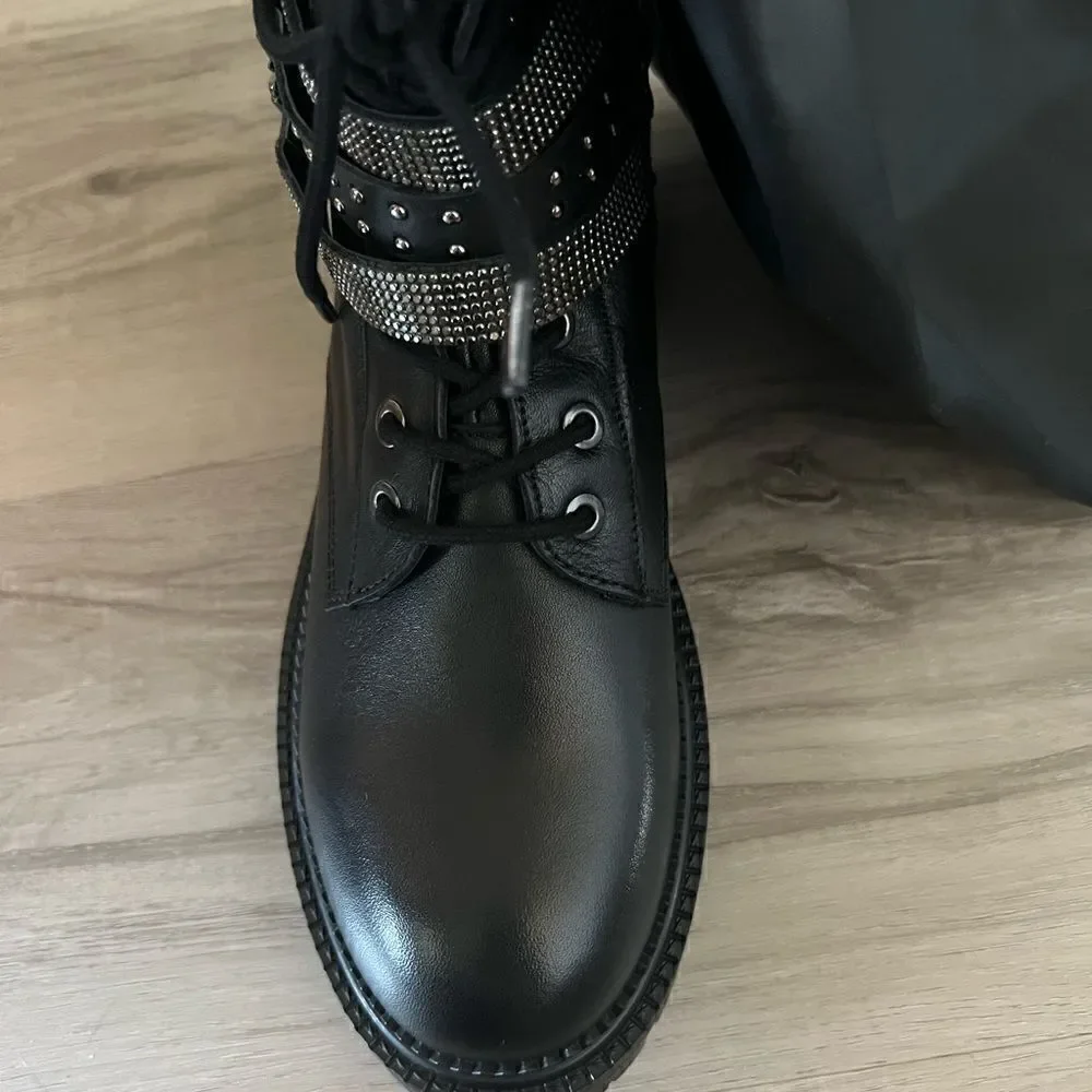 New in Box Steve Madden Over the knee Bronte boot with crystal buckles size 11